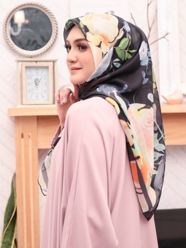 FANCY-BLACK1